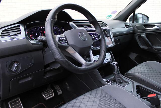 Volkswagen TIGUAN Allspace 1.5 TSI R-Line 7p. | Panoramadak | Trekhaak | Navigatie | Adaptieve cruise