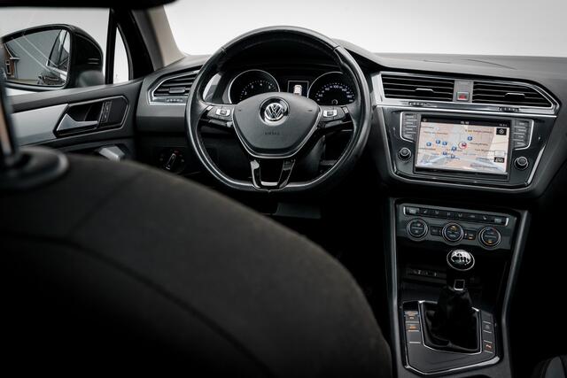 Volkswagen TIGUAN 1.4 TSI Comfortline Business | Panoramadak | LED | Cruise | Stoelverwarming | PDC