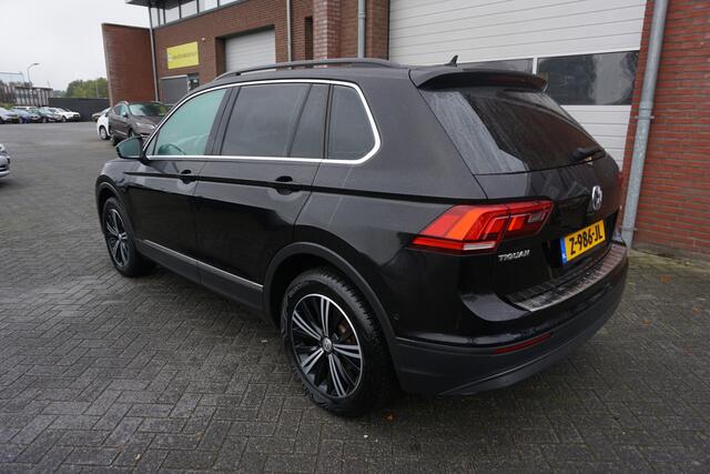 Volkswagen TIGUAN 1.4 TSI 150PK 4MOTION HIGHLINE OFFROAD AUTOMAAT PANORAMADAK 360CAMERA LEDER STOELVERWARMING ELECTR.STOEL+MEM ELECTR.KLEP ADAPTIEVE CRUISE ANDROID/APPLECARPLAY NAVI CLIMA PDC V+A ENZ...