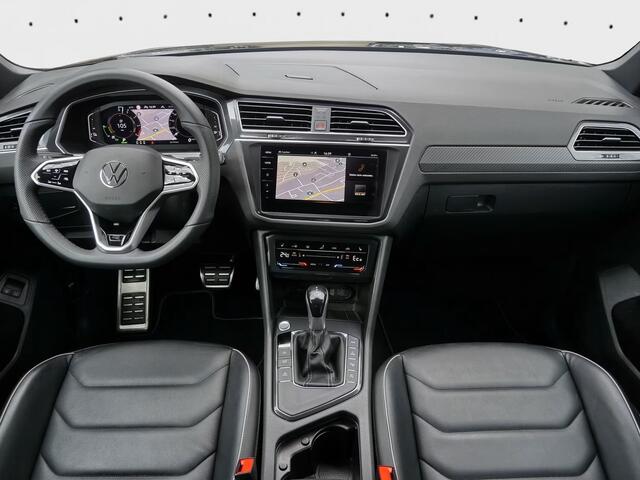 Volkswagen TIGUAN 1.4 TSI eHybrid R-Line ** IQ LIGHT, VIRTUAL, LEDER, TREKH, 20-inch LMV, ACC, WINTER ** 1e EIG - Slechts 64.250km. ** ** INFORMEER OOK NAAR ONZE AANTREKKELIJKE FINANCIAL-LEASE TARIEVEN **