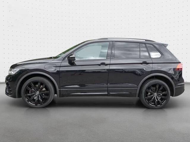 Volkswagen TIGUAN 1.4 TSI eHybrid R-Line ** IQ LIGHT, VIRTUAL, LEDER, TREKH, 20-inch LMV, ACC, WINTER ** 1e EIG - Slechts 64.250km. ** ** INFORMEER OOK NAAR ONZE AANTREKKELIJKE FINANCIAL-LEASE TARIEVEN **