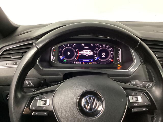 Volkswagen TIGUAN Allspace 1.5 TSI Highline Business R 7p. | Trekhaak | Panoramadak | Camera |