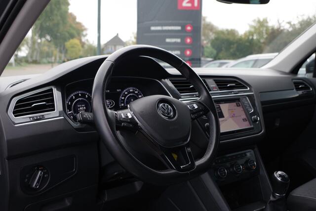 Volkswagen TIGUAN 1.4 TSI 125 PK Connected Series, Trekhaak, Digitale Coockpit, LED, Stoelverwarming, Carplay