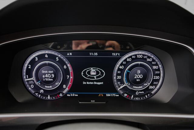 Volkswagen TIGUAN 1.4 TSI 125 PK Connected Series, Trekhaak, Digitale Coockpit, LED, Stoelverwarming, Carplay