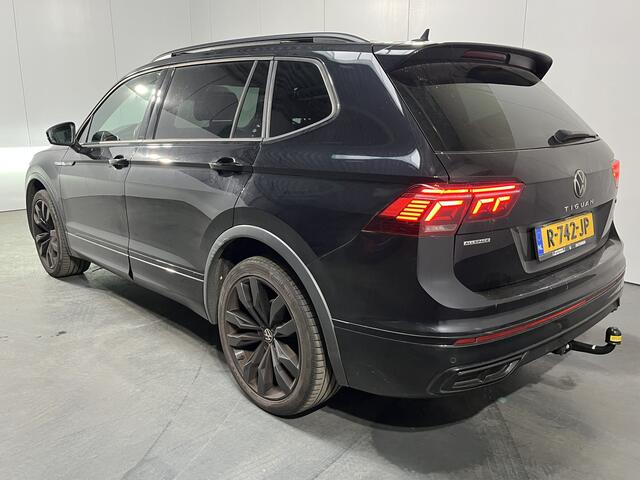 Volkswagen TIGUAN 2.0 TSI 4Motion R-Line / AUTOMAAT/ PANO/ 7-PERSOONS/ 2X R-LINE/ FULL-LED/ HEAD-UP/ APP-CONNECT/ TREKHAAK/ NAVI/ 20'' LMV/ 190 PK/ STOEL-STUURVERWARM.