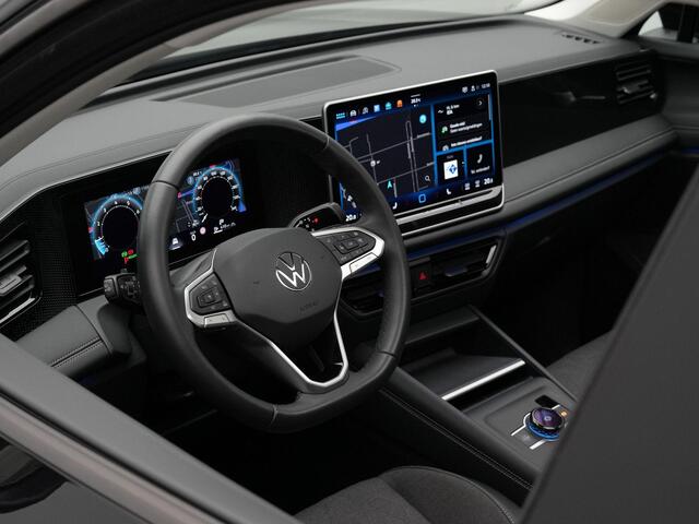 Volkswagen TIGUAN 1.5 eTSI 131 pk DSG Life Edition | Panoramadak | Trekhaak | IQ Light | Rondomzicht camera | Stuur-/stoelverwarming