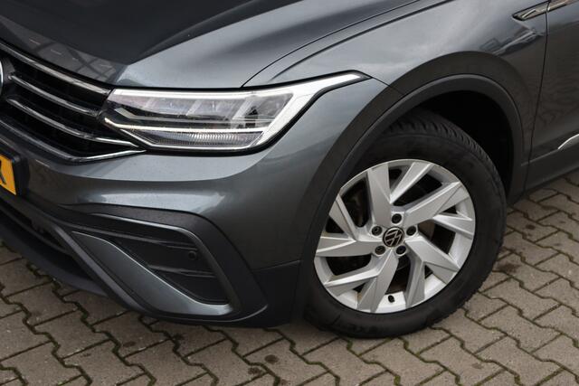 Volkswagen TIGUAN 1.5 TSI Life 7 Persoons | Trekhaak | ACC | DAB | Virtueel |