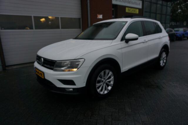 Volkswagen TIGUAN 1.4 TSI ACT DSG COMFORTLINE BUSINESS KEURIGE NETTE STAAT! AFN.TREKHAAK STOEL+STUURVERWARMING NAVI ANDROID/APPLECARPLAY ALCANTARA 17INCH PRIVACYGLAS ADAPTIEVE CRUISE ENZ...