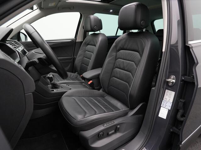 Volkswagen TIGUAN 1.4 TSI eHybrid 245 pk DSG Elegance | Panoramadak | Leder | Geheugenstoelen | IQ Light | Rondomzicht camera