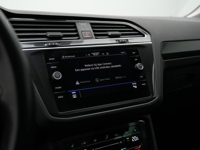 Volkswagen TIGUAN 1.4 TSI eHybrid 245 pk DSG Elegance | Panoramadak | Leder | Geheugenstoelen | IQ Light | Rondomzicht camera