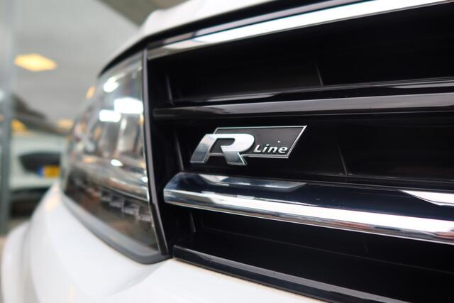 Volkswagen TIGUAN 1.5 TSI ACT Highline Business R-LINE I PANORAMA I TREKHAAK I NL-AUTO !