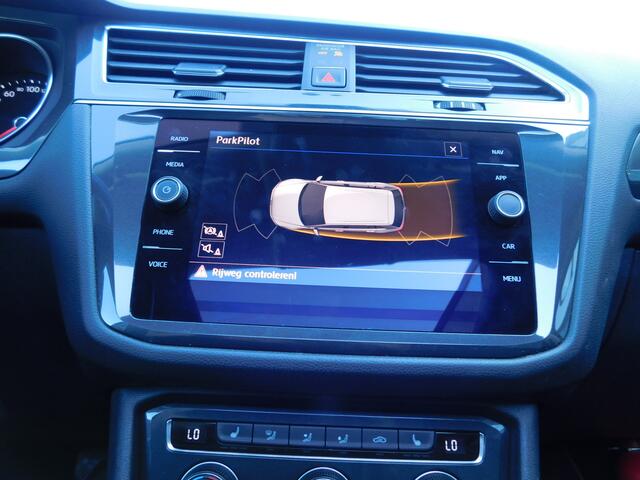 Volkswagen TIGUAN Allspace 1.4 TSI Comfortline Business 7p. Pano, Trekhaak, Acc