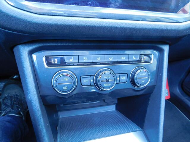 Volkswagen TIGUAN Allspace 1.4 TSI Comfortline Business 7p. Pano, Trekhaak, Acc