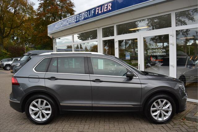 Volkswagen TIGUAN 1.4 TSI ACT Highline Executive | Pano | Adaptive | Trekhaak | Camera | Orig. NL | NAP |