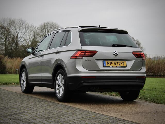 Volkswagen TIGUAN 2.0 TDI Comfortline Business Lane assist LED Pano