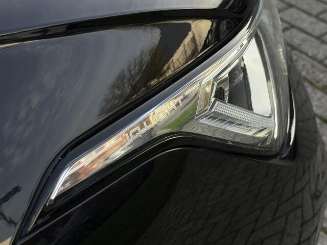 Volkswagen TIGUAN 1.5 TSI R-Line Elektr. Trekhaak, App Carplay