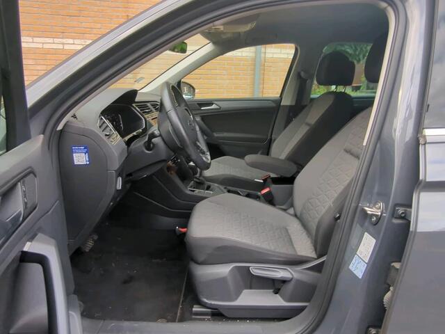 Volkswagen TIGUAN 1.5 TSI 150pk Life Executive DSG Automaat Camera / Navigatie / Digital Cockpit / Parkeersensoren / App-connect