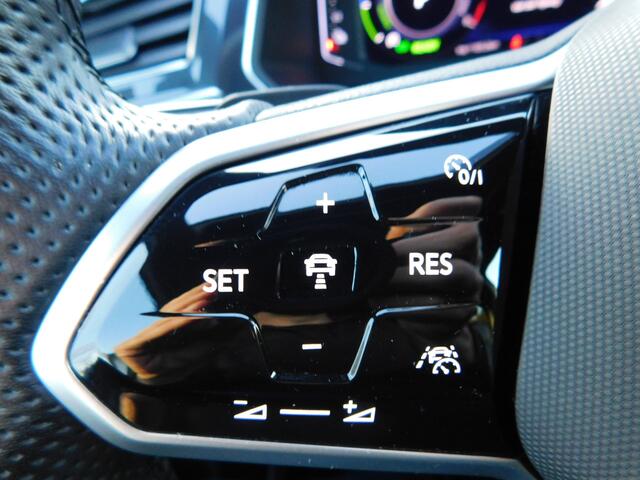 Volkswagen TIGUAN 1.4 TSI eHybrid R-Line, Matrix LED, Acc, Trekhaak, Camera