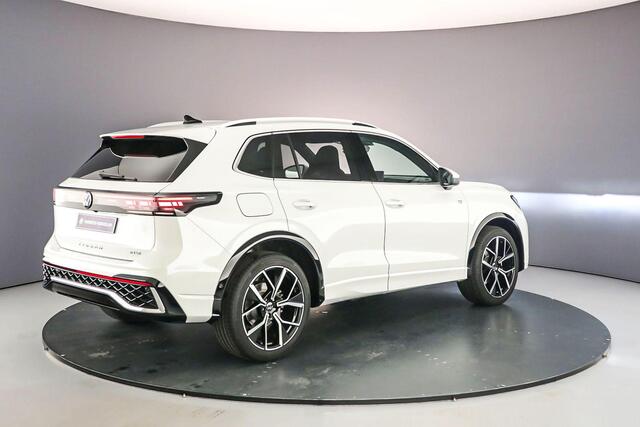 Volkswagen TIGUAN R-Line Business 1.5 eTSI 150pk DSG Automaat 360 camera, Elektrische achterklep, Head up display, Adaptive cruise control, Achteruitrijcamera, Harman Kardon audio, Navigatie, Stoelverwarming, Verwarmd stuurwiel