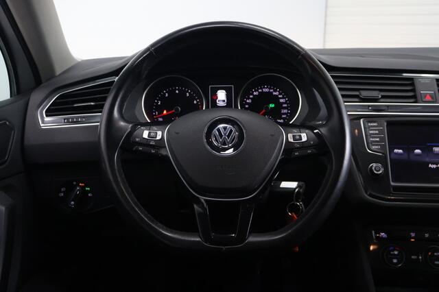 Volkswagen TIGUAN 1.4 TSI ACT 150pk Automaat | Trekhaak | ACC | DAB