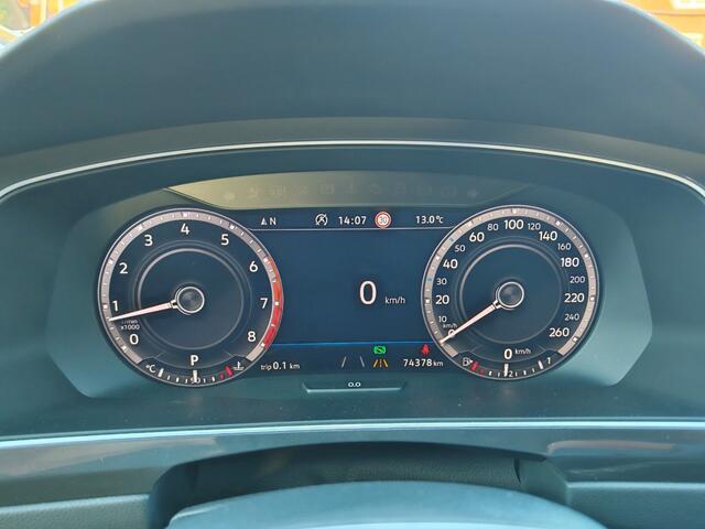 Volkswagen TIGUAN 1.4TSI 150PK DSG Highline 4Motion Full-Led Leder Camera ACC Trekhaak