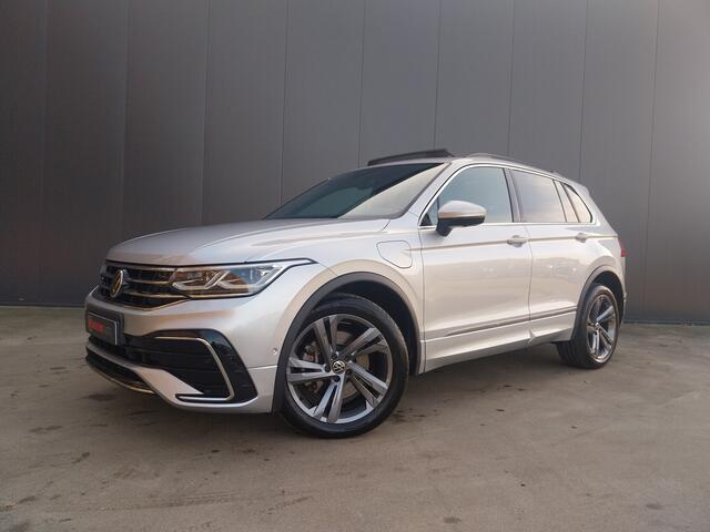 Volkswagen TIGUAN 1.4 TSI PHEV eHybrid R-Line 1e EIGENAAR PANO DAK VIRTUAL COCKPIT ADAPT CRUISE CAMERA PARK ASSIST HALF LEER LED NAVI ECC R LINE