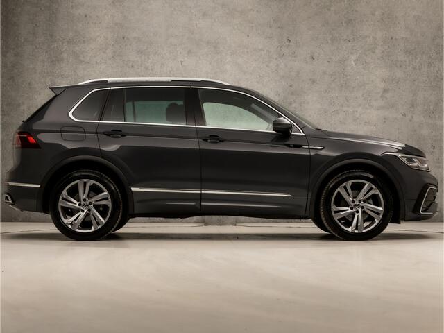 Volkswagen TIGUAN 1.5 TSI R-Line 150Pk Automaat (2X R-LINE, PANORAMADAK, ALCANTARA, APPLE CARPLAY, STUUR/STOELVERWARMING, CAMERA, IQ LIGHT, KEYLESS, ADAPTIVE CRUISE, ELEK ACHTERKLEP, NIEUWSTAAT)