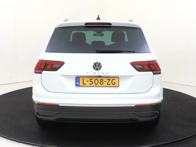 Volkswagen TIGUAN 1.5 TSI Life Business | Panoramadak | Parkeerassistent | Digital cockpit Pro | Keyless | Stoel- en stuurwielverwarming | Dodehoek detectie | Achteruitrijcamera | Navigatie |