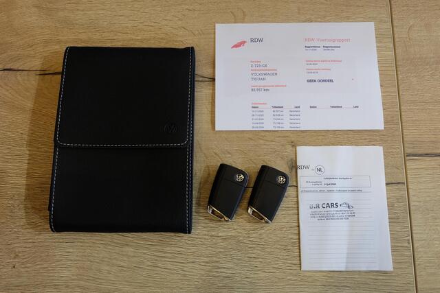 Volkswagen TIGUAN 1.5 TSI ACT Highline Business R / Pano / 360° / Leder / Virtual / 19"