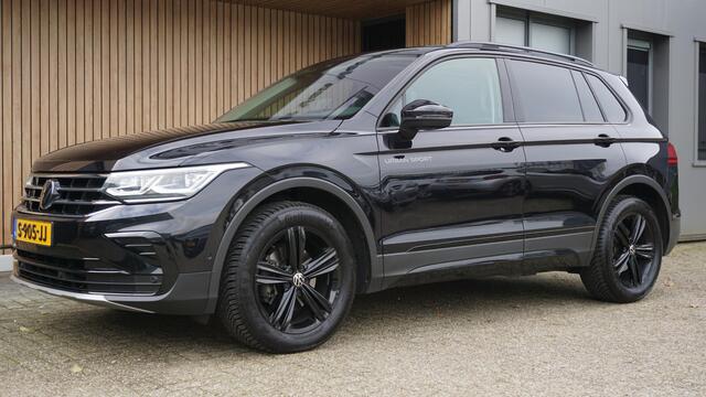 Volkswagen TIGUAN 1.5 TSI 150pk DSG Urban Sport Pano.Dak *Harman/Kardon* HUD IQ Light Trekhaak 18inch LM *Complete Tiguan*
