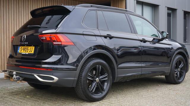 Volkswagen TIGUAN 1.5 TSI 150pk DSG Urban Sport Pano.Dak *Harman/Kardon* HUD IQ Light Trekhaak 18inch LM *Complete Tiguan*