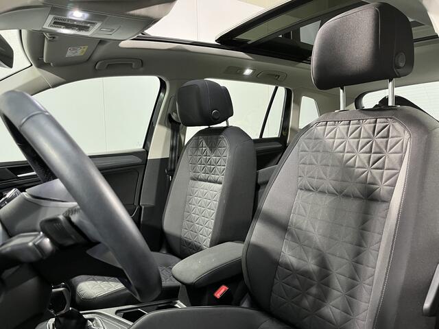 Volkswagen TIGUAN 1.4 TSI eHybrid Life / AUTOMAAT/ 245 PK/ PANO/ CAMERA/ PARK. SENSOREN/ APP-CONNECT/ DIGITAL DASH/ HEAD-UP DISPLAY/ ADAPT. CRUISE/ DIGITAL DASH/ NAVI