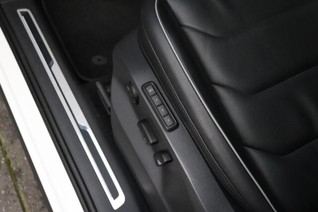 Volkswagen TIGUAN 1.5 TSI ACT Highline Business R | DSG | LEDER | MEMORY | PANO | TREKHAAK | 360° CAMERA | STOELVERW. | CRUISE | NAVI |