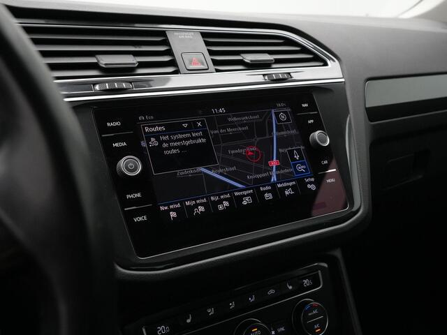 Volkswagen TIGUAN 2.0 TSI 180 pk DSG 4Motion Highline Business R / R-Line | Panoramadak | Adaptief onderstel | Rondomzicht camera | Stoelverwarming