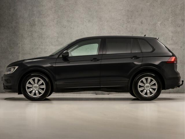 Volkswagen TIGUAN 1.4 TSI Comfort (STOELVERWARMING, PARKEERSENSOREN, TREKHAAK, SPORTSTOELEN, GETINT GLAS, BLUETOOTH, NIEUWSTAAT)