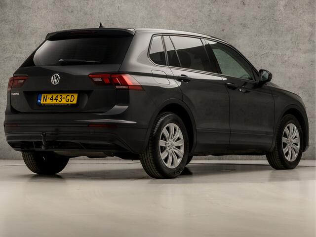 Volkswagen TIGUAN 1.4 TSI Comfort (STOELVERWARMING, PARKEERSENSOREN, TREKHAAK, SPORTSTOELEN, GETINT GLAS, BLUETOOTH, NIEUWSTAAT)