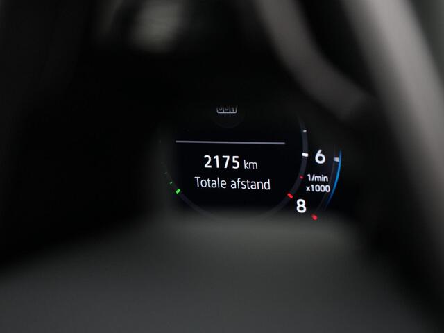 Volkswagen TIGUAN 1.5 eHybrid 272 pk DSG R-Line Edition | Panoramadak | Trekhaak | Adaptief onderstel | Achteruitrijcamera | Massage