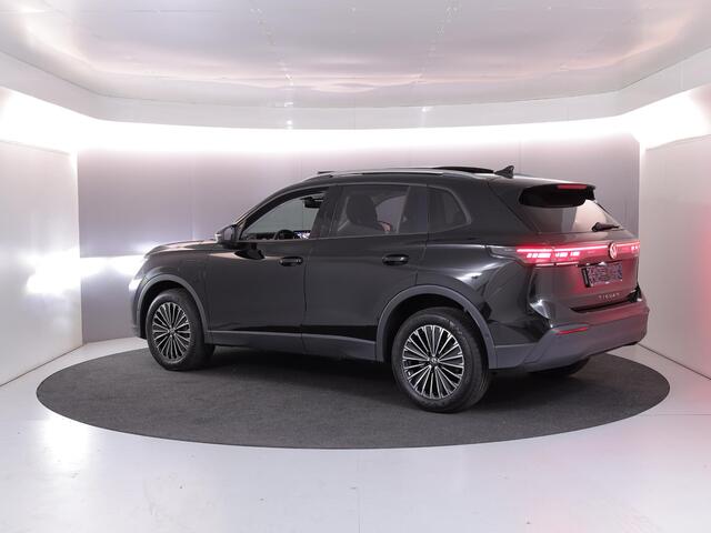 Volkswagen TIGUAN 1.5 eHybrid Life Edition 204 PK PHEV | Trekhaak | Panorama dak | Stoel- en stuurverwarming | 18" LM velgen |