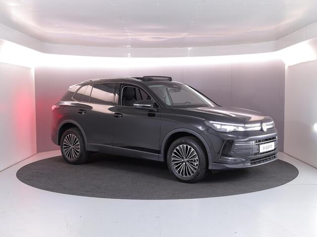Volkswagen TIGUAN 1.5 eHybrid Life Edition 204 PK PHEV | Trekhaak | Panorama dak | Stoel- en stuurverwarming | 18" LM velgen |
