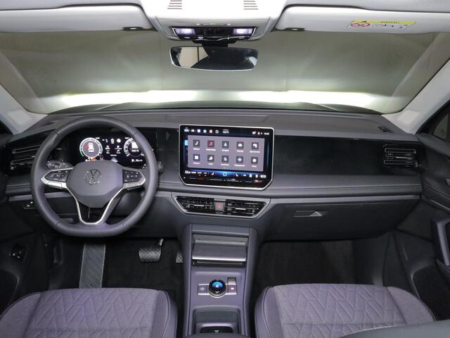 Volkswagen TIGUAN 1.5 eHybrid Life Edition 204 PK PHEV | Trekhaak | Panorama dak | Stoel- en stuurverwarming | 18" LM velgen |