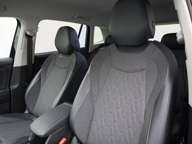 Volkswagen TIGUAN 1.5eTSI/130PK Life DSG · Navigatie · Camera + Parkeersensoren · Trekhaak · Stoel- & stuurverwarming · Garantie tot september 2026