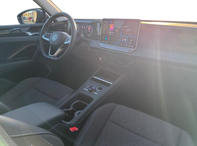 Volkswagen TIGUAN 1.5 eHybrid Life EditionI Carplay I Camera I Keyless