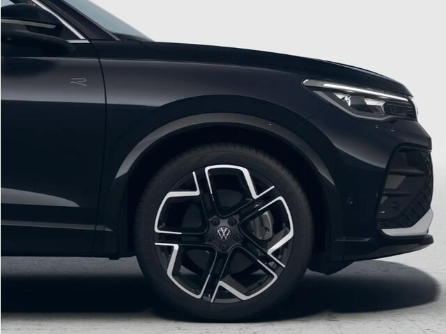Volkswagen TIGUAN R-Line Edition 1.5 eHybrid 204 PK 6 versn. DSG · Trekhaak inklapbaar, met elektrische ontgrendeling, incl. aanhangermanoeuvreerhulp Trailer Assist · Prijs is inclusief inruilpremie ·