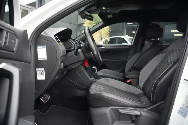 Volkswagen TIGUAN 2.0 TSI 4Motion R-Line 191pk HarmanKardon/Camera/Trekhaak