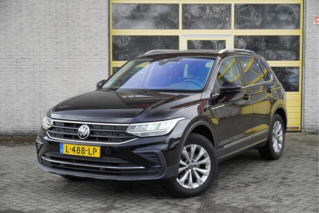 Volkswagen TIGUAN 1.5 TSI Life Business BJ2021 Lmv 17" | Led V+A | Pdc | Navi | Keyless entry | Trekhaak | Verwarmd voorruit | Elek. achterklep | App-Connect | Virtual cockpit | Climate control | Cruise control | Sportstoelen | Verwarmde voorstoelen | Verwarmd stuurwiel