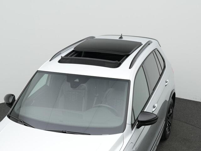 Volkswagen TIGUAN 1.4 TSI eHybrid 245 pk DSG R-Line Business | Panoramadak | Adaptief onderstel | IQ Light | Stuur-/stoelverwarming | Achteruitrijcamera