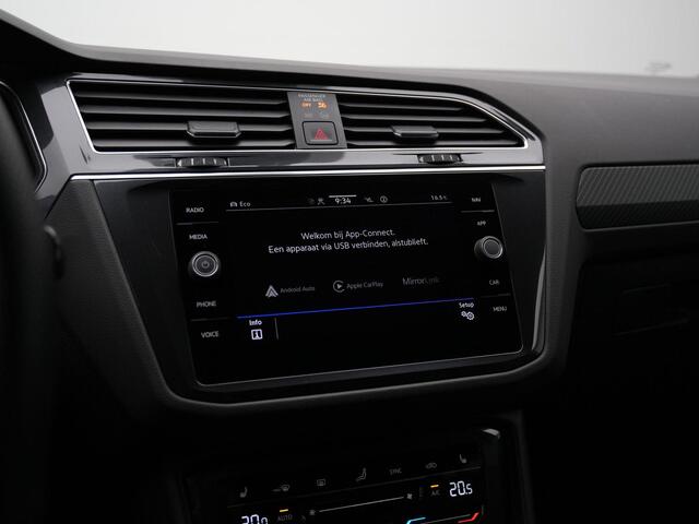 Volkswagen TIGUAN 1.4 TSI eHybrid 245 pk DSG R-Line Business | Panoramadak | Adaptief onderstel | IQ Light | Stuur-/stoelverwarming | Achteruitrijcamera