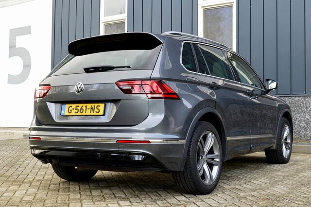 Volkswagen TIGUAN 2.0 TSI 4Motion Highline Business R-Line Rijklaarprijs-Garantie Panoramadak Trekhaak Led Camera