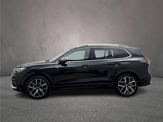 Volkswagen TIGUAN R-Line Business 1.5 eTSI 150pk DSG Automaat Adaptive cruise control, Navigatie, LED koplampen, Achteruitrijcamera, Elektrische achterklep