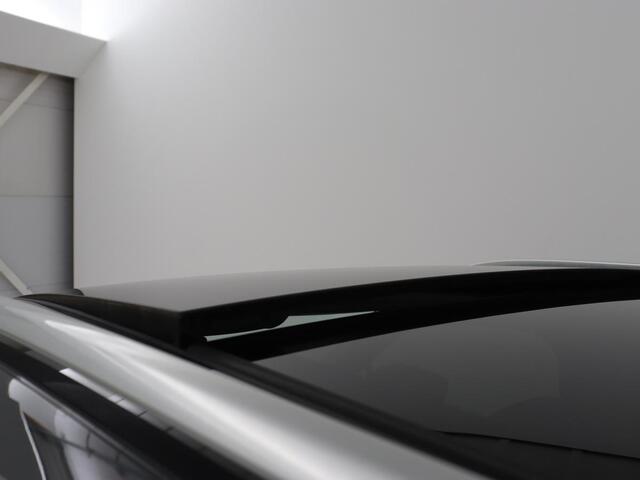 Volkswagen TIGUAN 1.5 TSI Comfortline | Panoramadak | Stoelverwarming | Carplay | Camera | Keyless | Adaptive cruise | Navigatie | Full LED